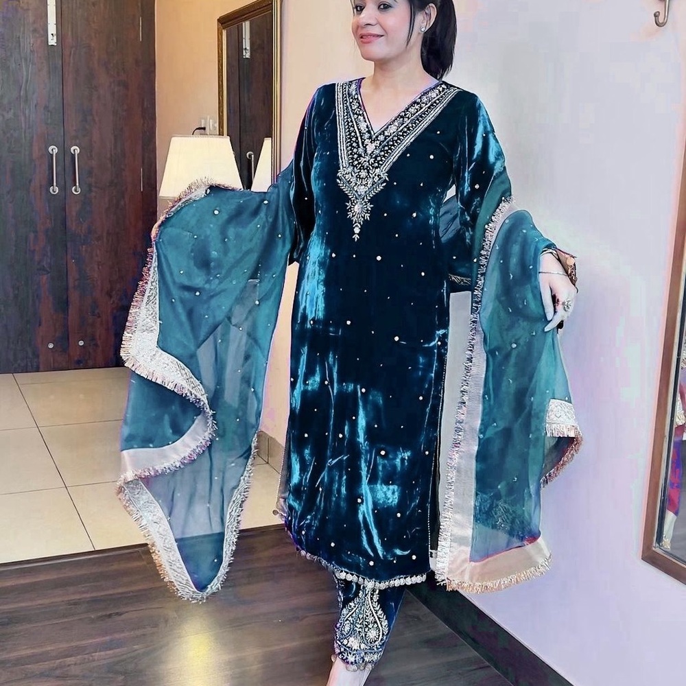 Teal Velvet Embellished Outfit with net dupatta